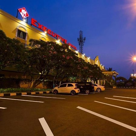 3 Putra Bi Executive Hotel Jakarta Luaran gambar