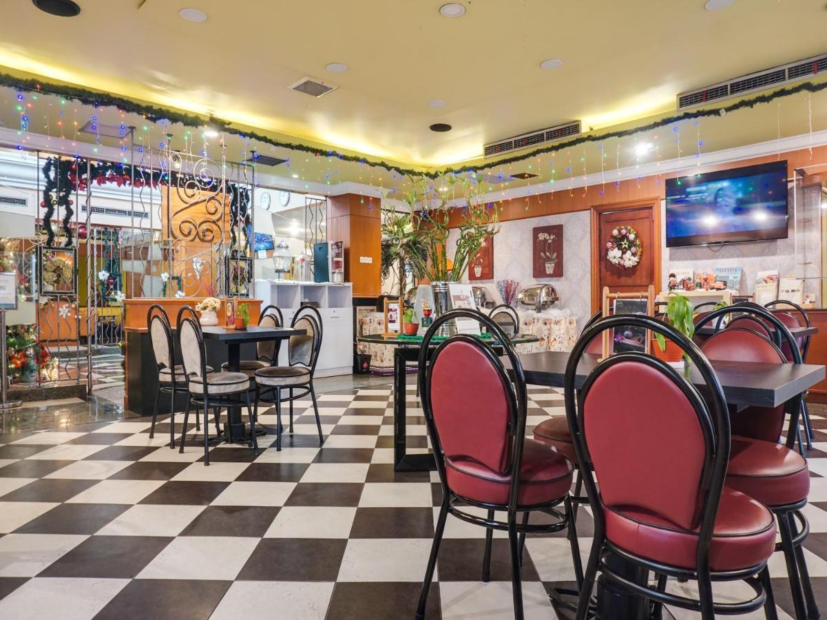 3 Putra Bi Executive Hotel Jakarta Luaran gambar