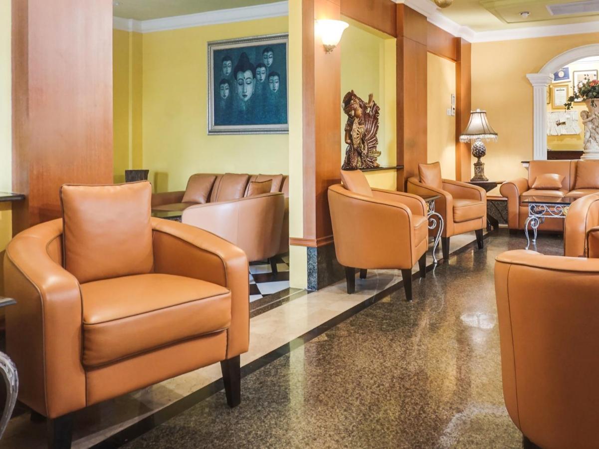 3 Putra Bi Executive Hotel Jakarta Luaran gambar