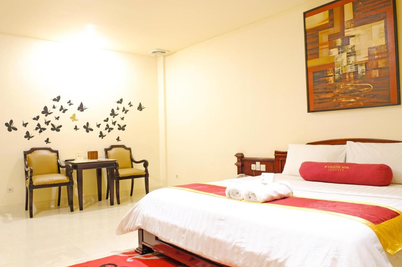 3 Putra Bi Executive Hotel Jakarta Luaran gambar