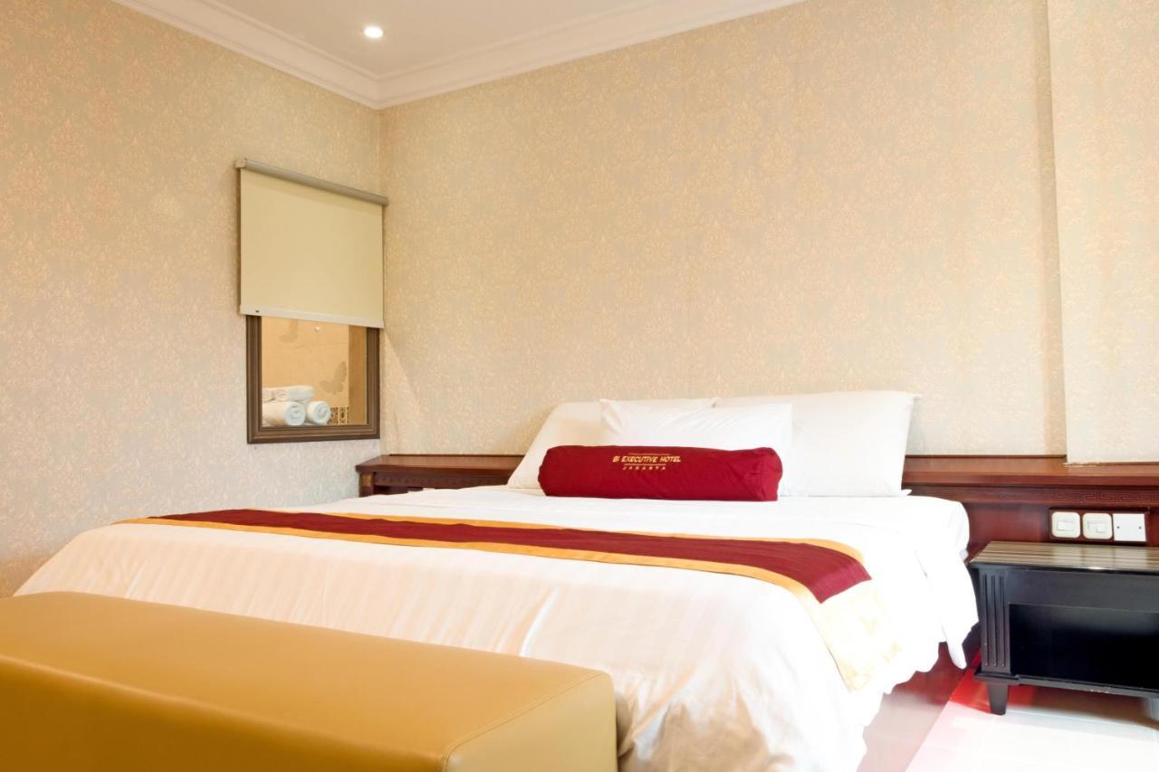 3 Putra Bi Executive Hotel Jakarta Luaran gambar