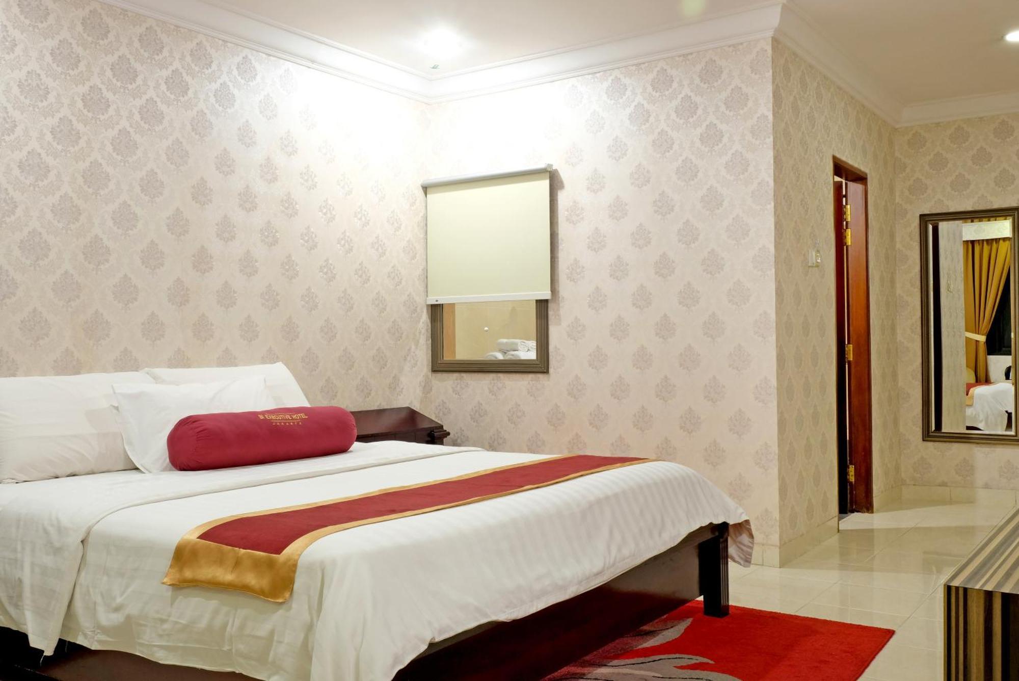 3 Putra Bi Executive Hotel Jakarta Luaran gambar